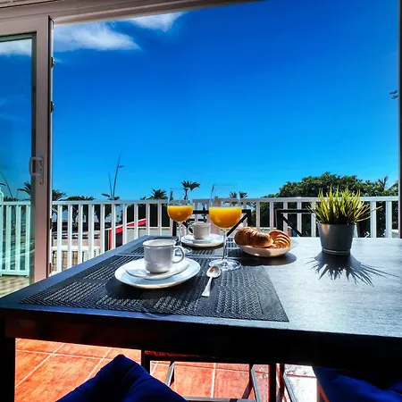 Casa Rame - Beachfront, Amazing Seaview And Air-con By Lanzarote 度假居 *