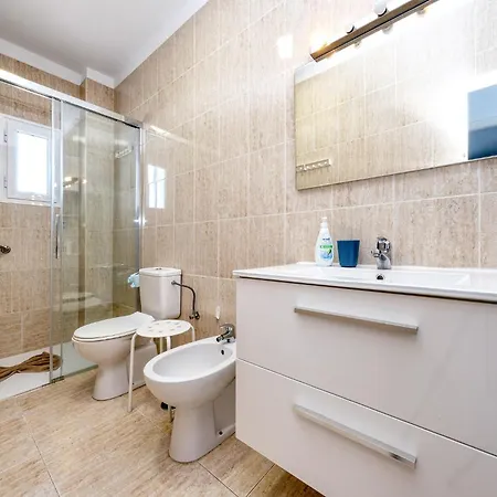 Tatil Evi Casa Rame - Beachfront, Amazing Seaview And Air-con By Lanzarote Puerto del Carmen (Lanzarote)